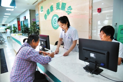 家庭醫(yī)生在身邊，親情服務(wù)更暖心